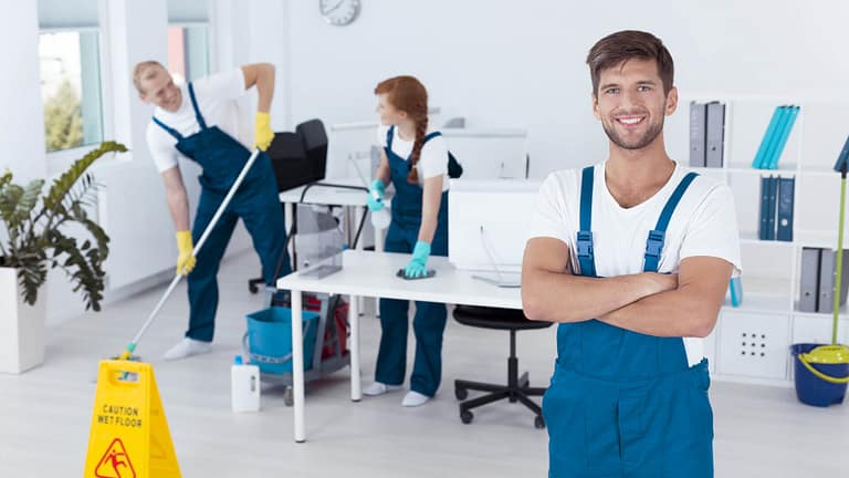 Read more about the article How to Keep a Clean Office During an Outbreak?