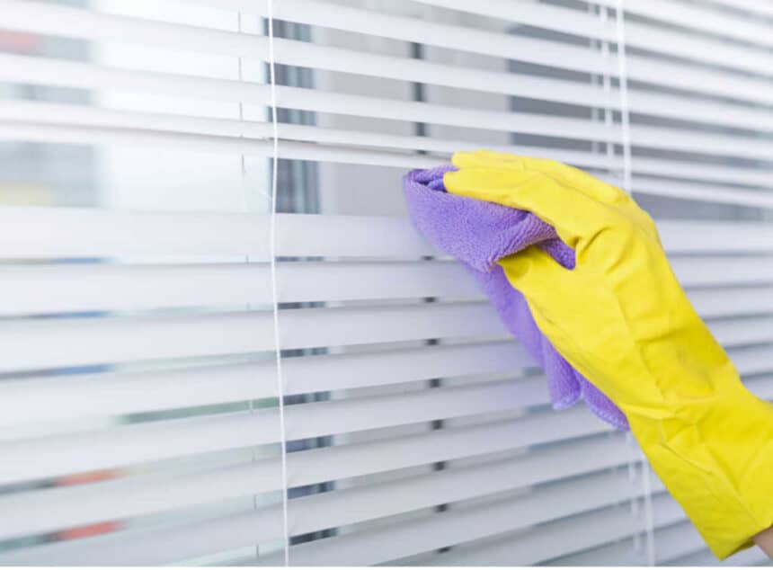 You are currently viewing How To Clean Blinds in Four Quick and Easy Steps